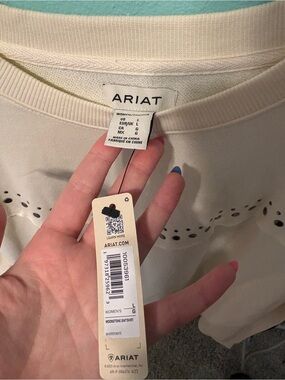 Ariat Women's Cream Pullover with Eyelet Accents